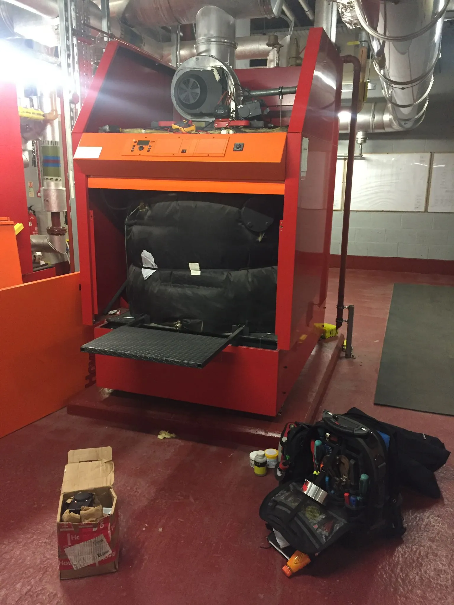 emergency heating engineer Canary Wharf, E14